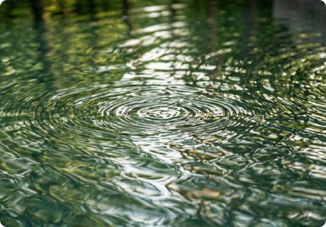 AGUA MEDIANTE CISTERNA Y POZO